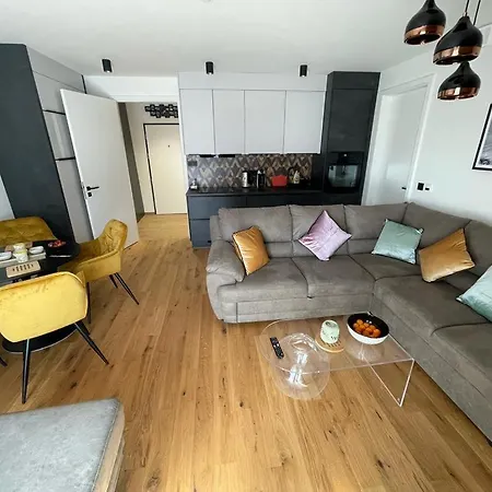 Luxusní apartmán GRAND v centru Harrachova se saunou, wallboxem EV,velkým balkonem a výhledem na můstky Exteriér fotografie