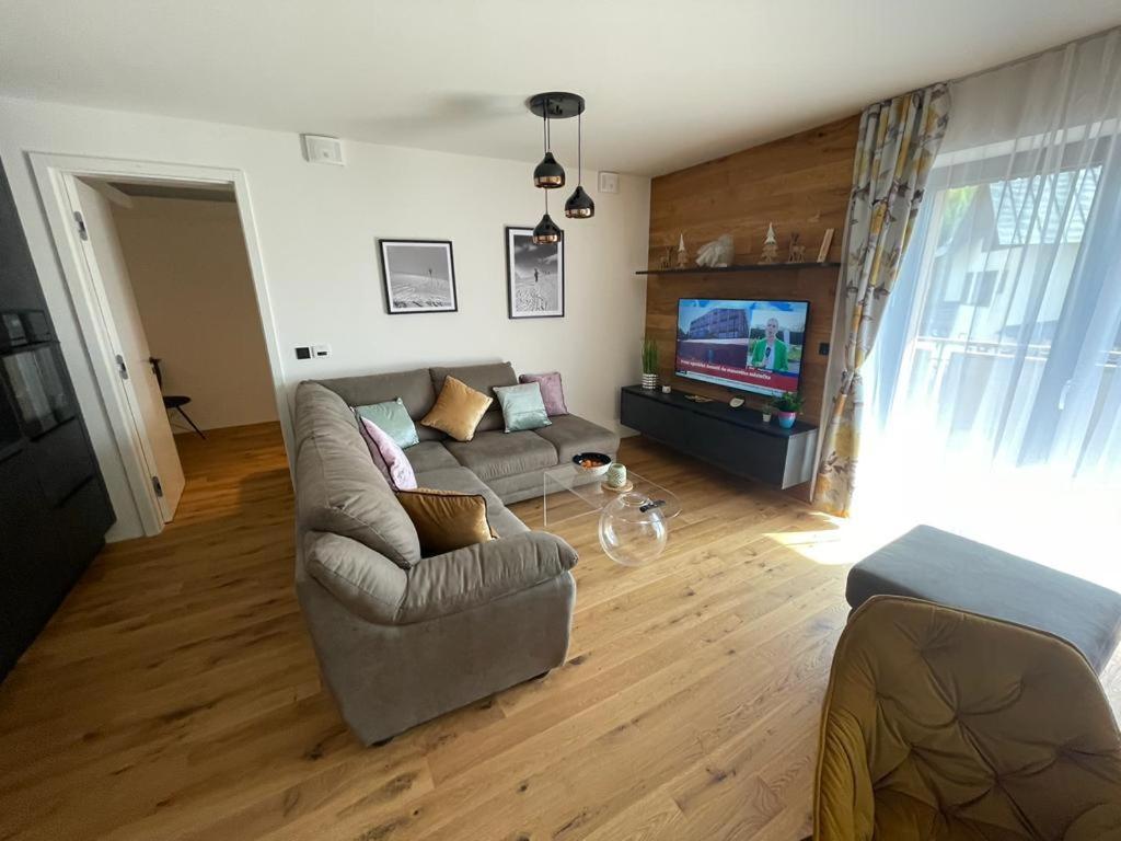 Apartment Luxusní Grand: Sauna, Ev Charging & Mountain Views Harrachov