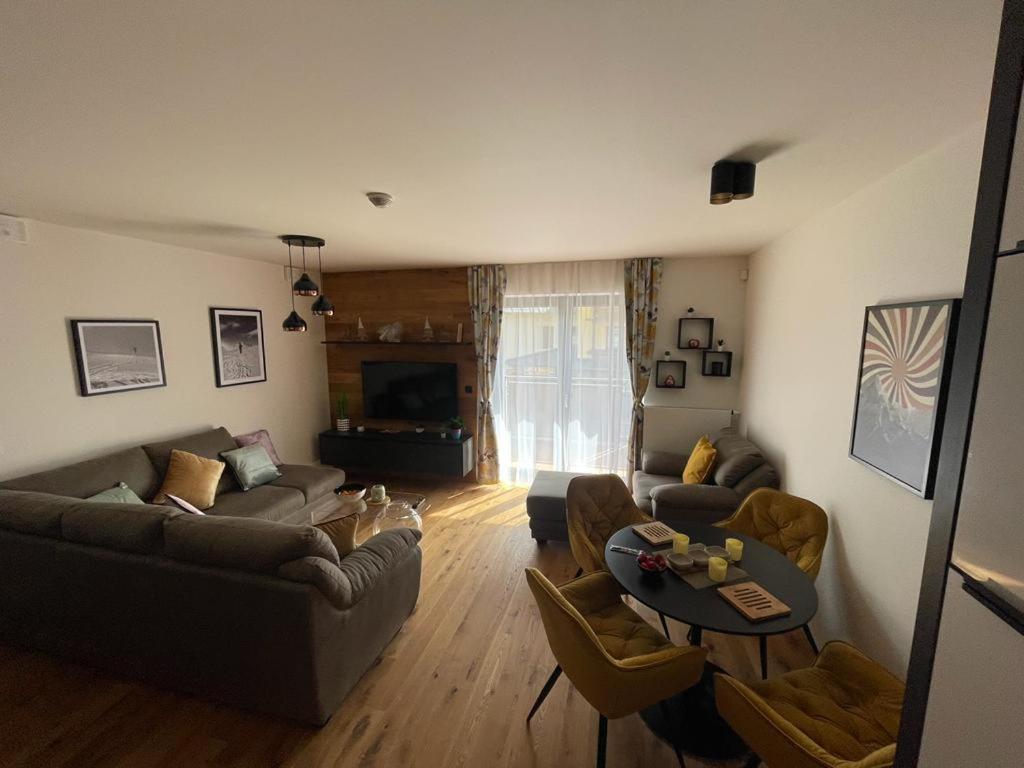Luxusní Grand: Sauna, Ev Charging & Mountain Views Harrachov